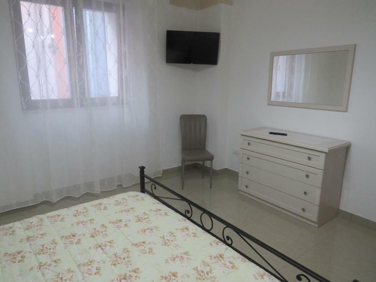 Hotel Casa Rita à Mandurie Extérieur photo