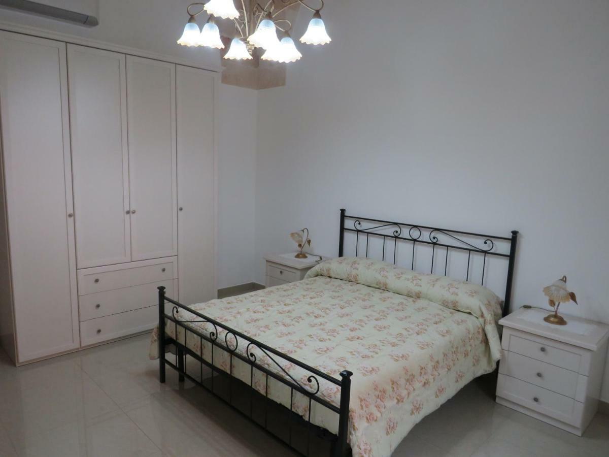 Hotel Casa Rita à Mandurie Extérieur photo